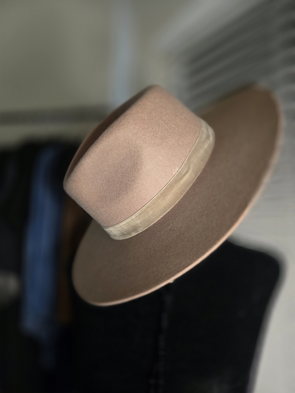 JustFab Blush Pink Wide Brim Wool Felt Hat with Velvet Band
